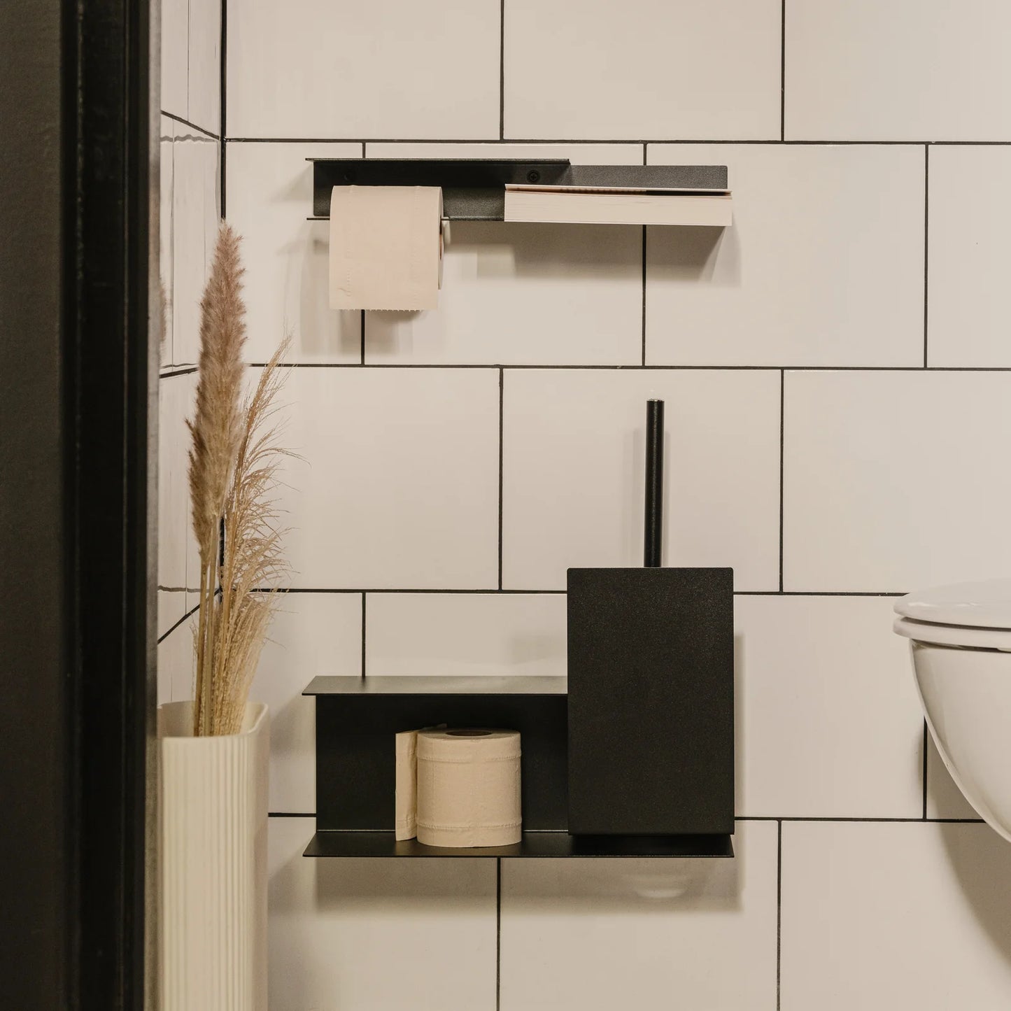 Porte-brosse WC Lugano – Design industriel en acier pour une salle de bain moderne