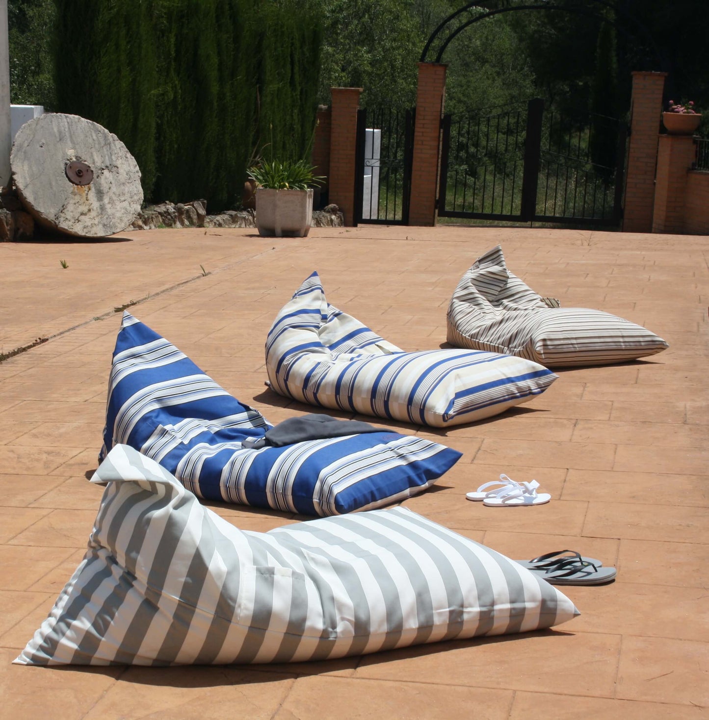 Puff exterior - Nuvola Chill Out - puf outdoor - Kaimok Design 